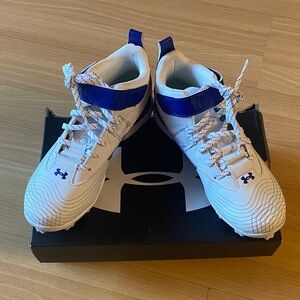 Under Armour Baseball Cleats White and Blue Athletic High-Tops~Size:6 Youth-NWB